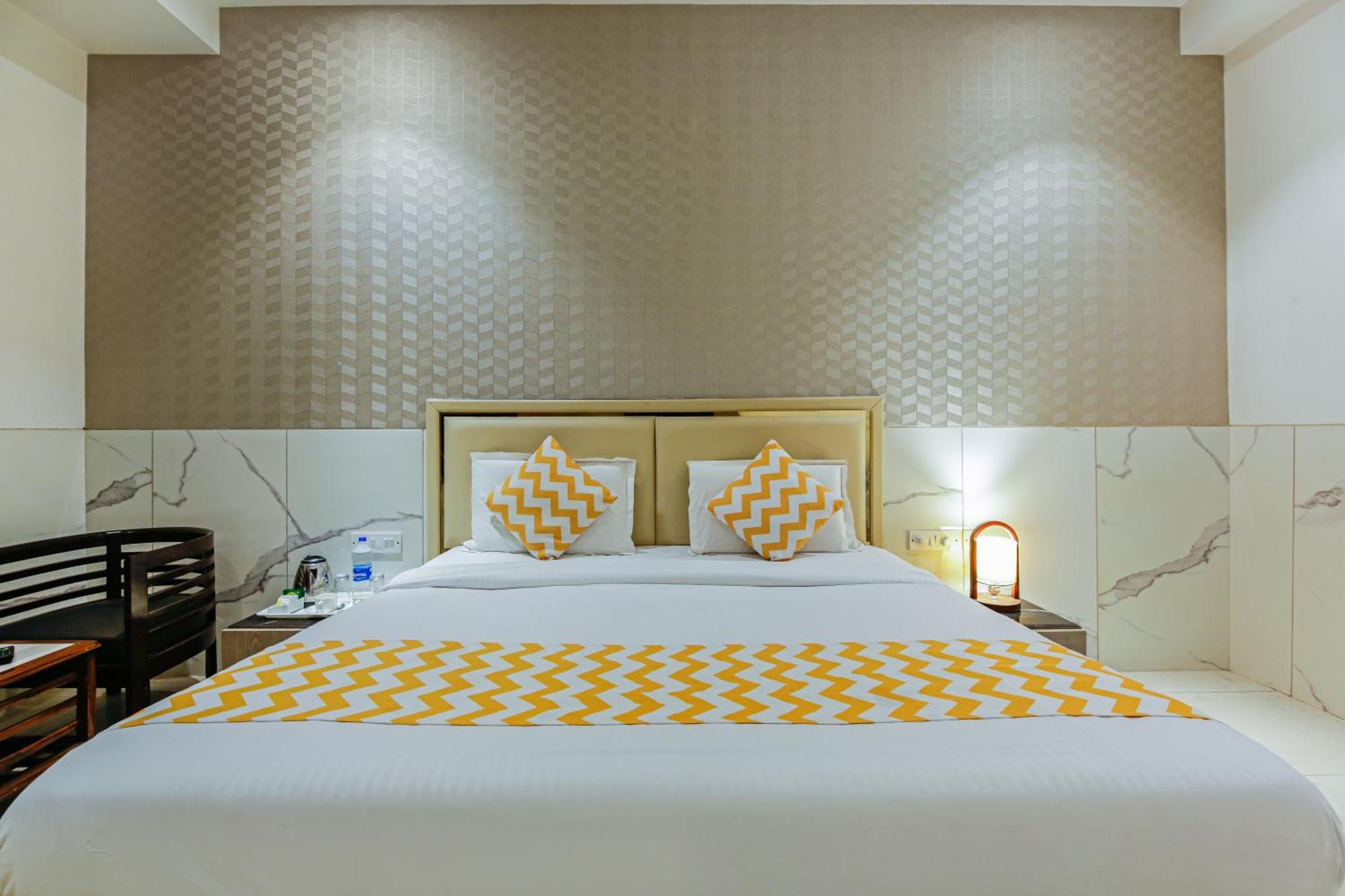 Hotel Delhi 37 By Star Group Near Delhi Airport New Delhi Bagian luar foto