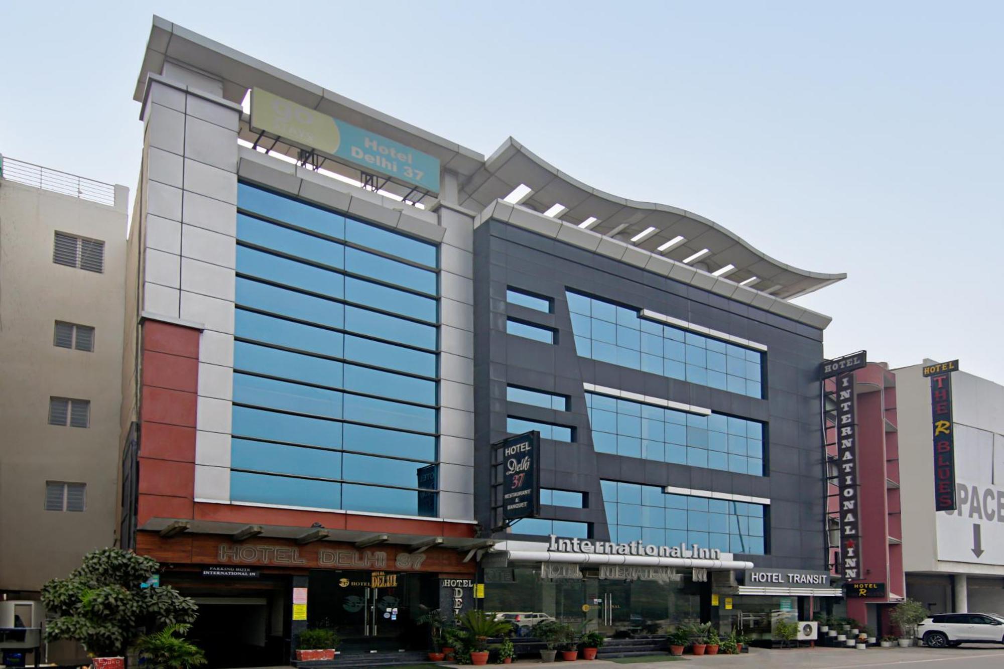 Hotel Delhi 37 By Star Group Near Delhi Airport New Delhi Bagian luar foto