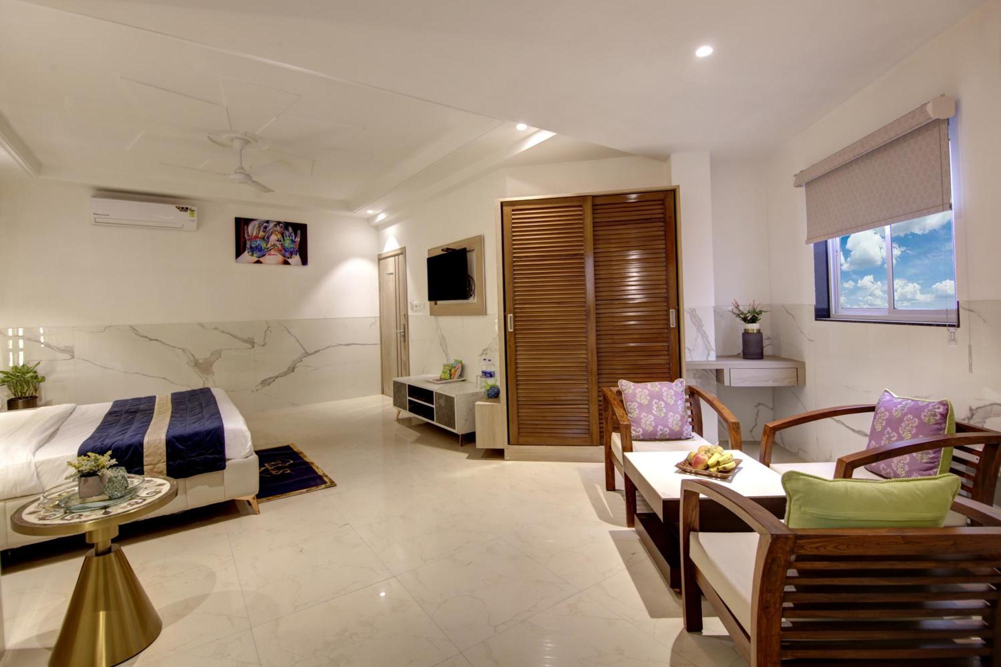Hotel Delhi 37 By Star Group Near Delhi Airport New Delhi Bagian luar foto