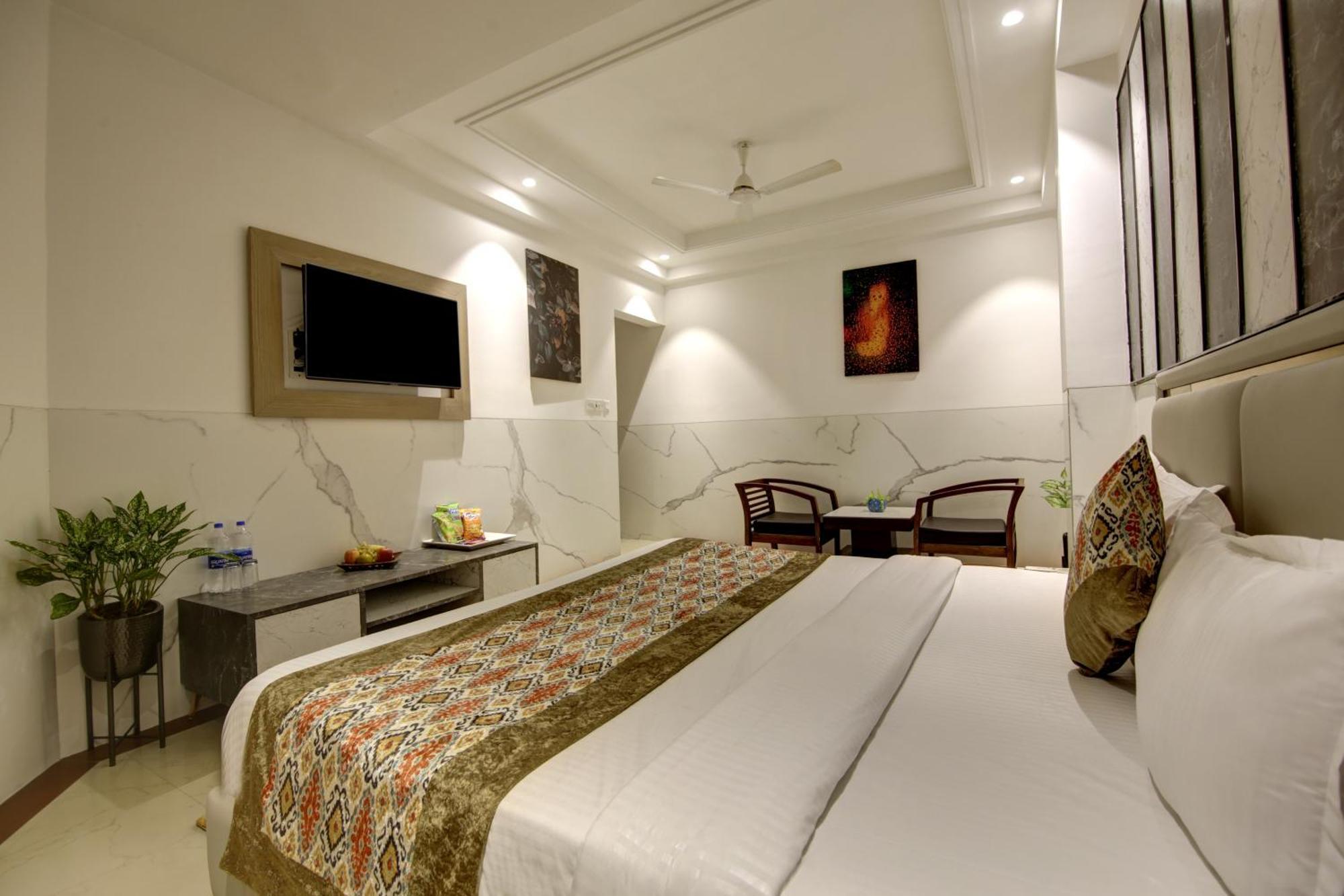 Hotel Delhi 37 By Star Group Near Delhi Airport New Delhi Bagian luar foto