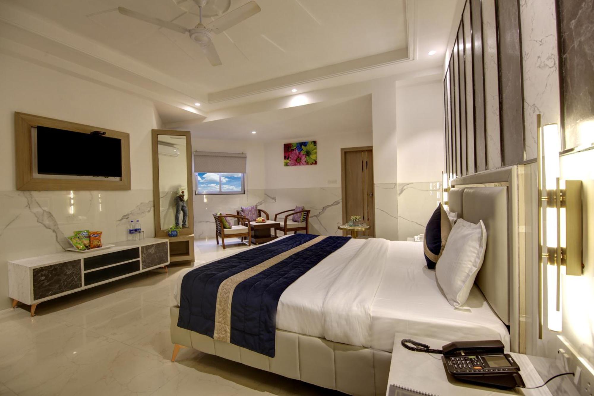 Hotel Delhi 37 By Star Group Near Delhi Airport New Delhi Bagian luar foto