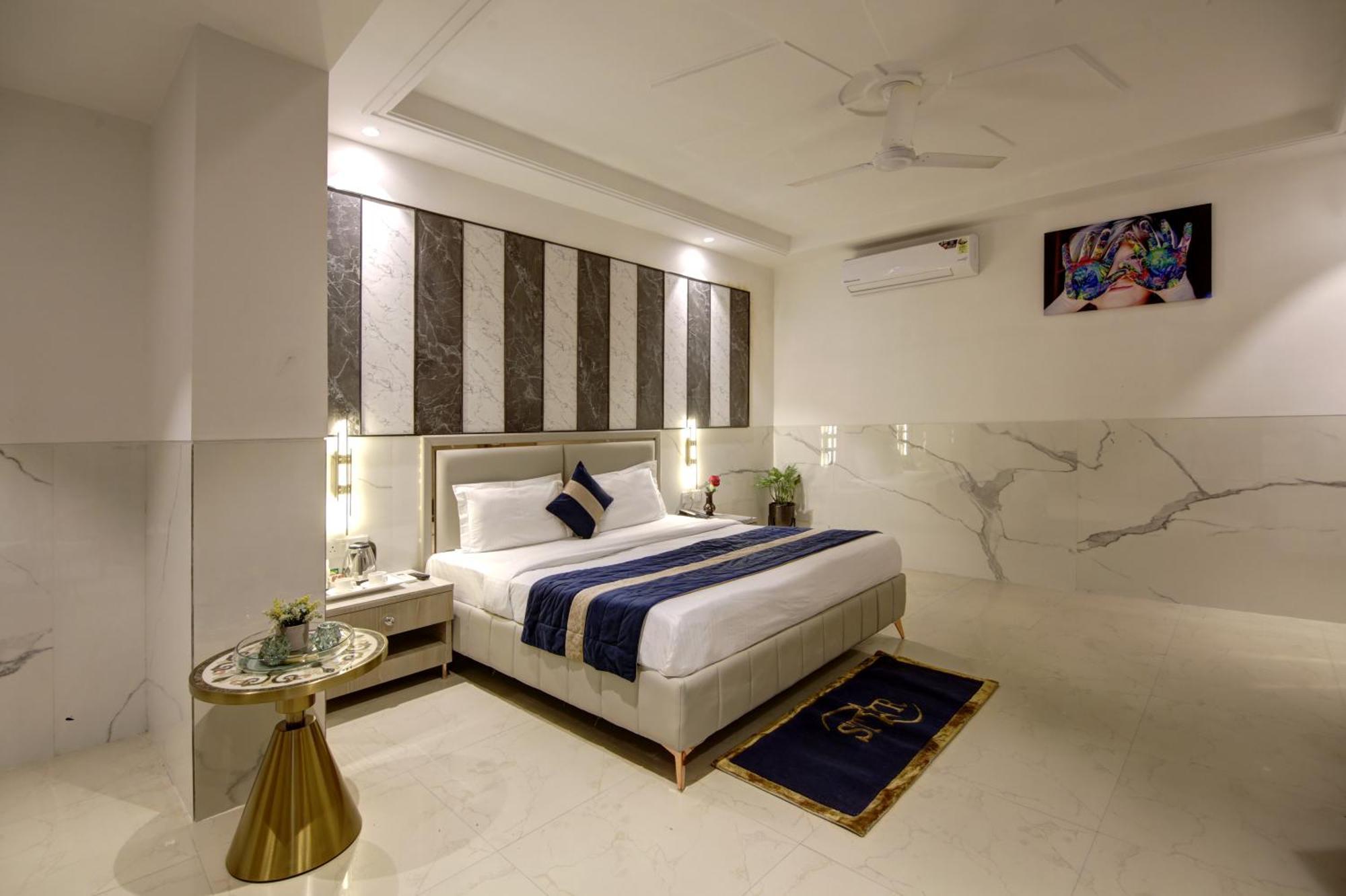 Hotel Delhi 37 By Star Group Near Delhi Airport New Delhi Bagian luar foto