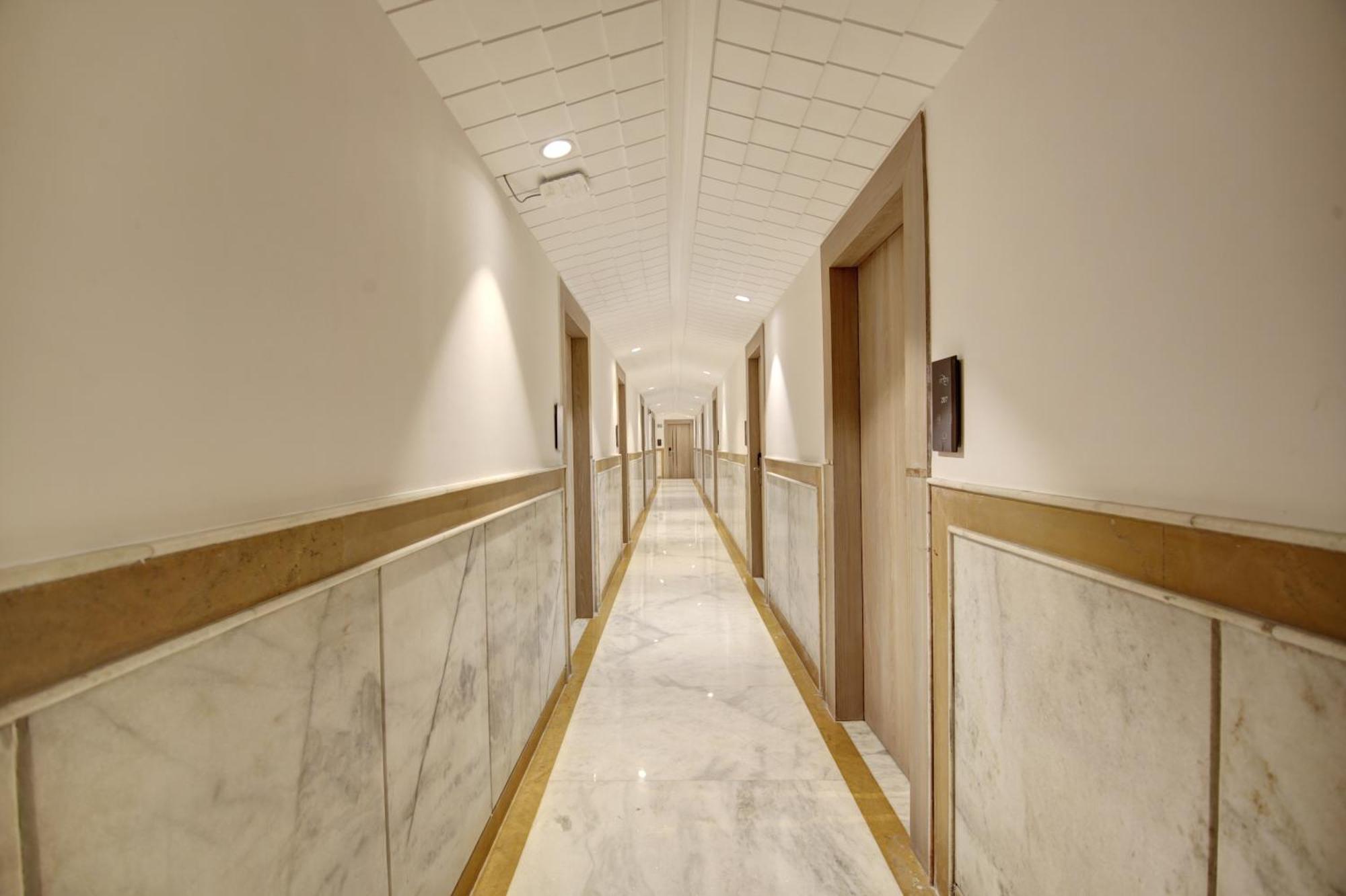 Hotel Delhi 37 By Star Group Near Delhi Airport New Delhi Bagian luar foto