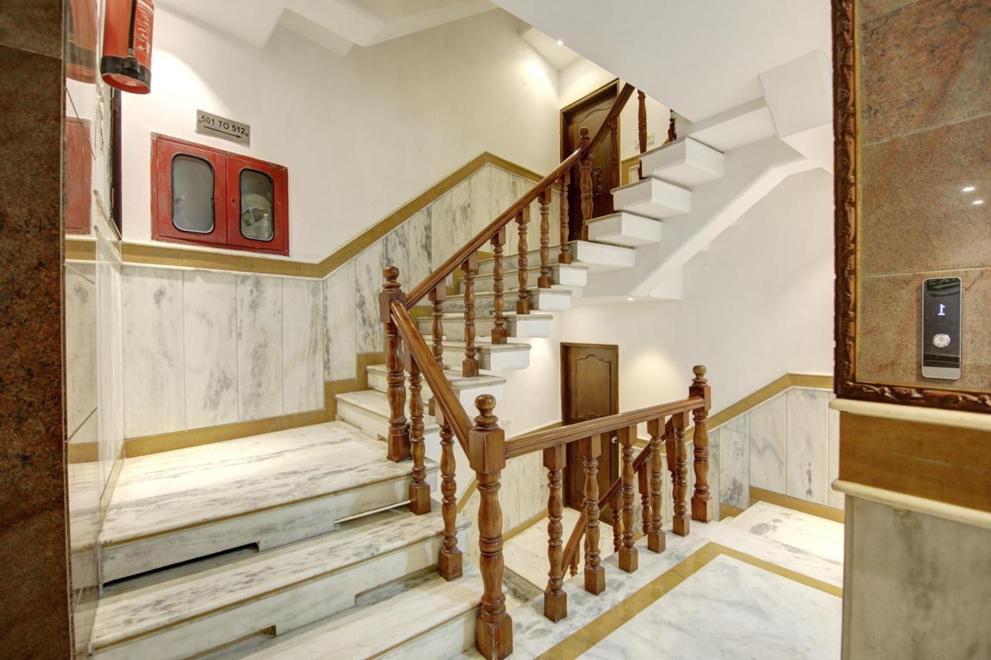 Hotel Delhi 37 By Star Group Near Delhi Airport New Delhi Bagian luar foto
