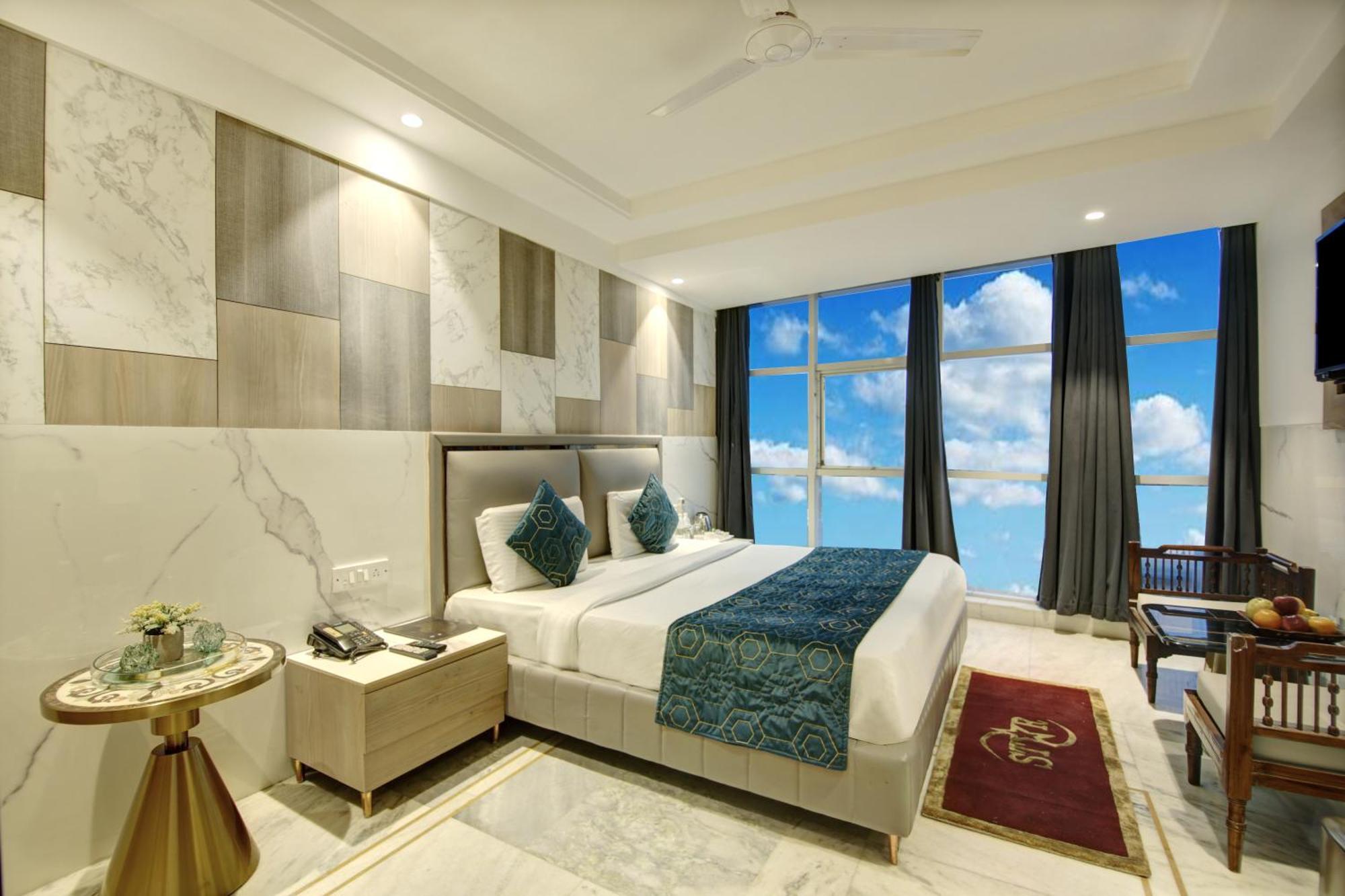 Hotel Delhi 37 By Star Group Near Delhi Airport New Delhi Bagian luar foto